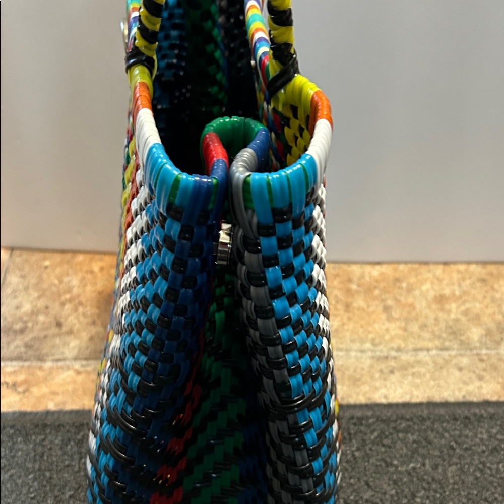 Multicolor Geometric Pattern Tote Bag - Picture 7 of 10
